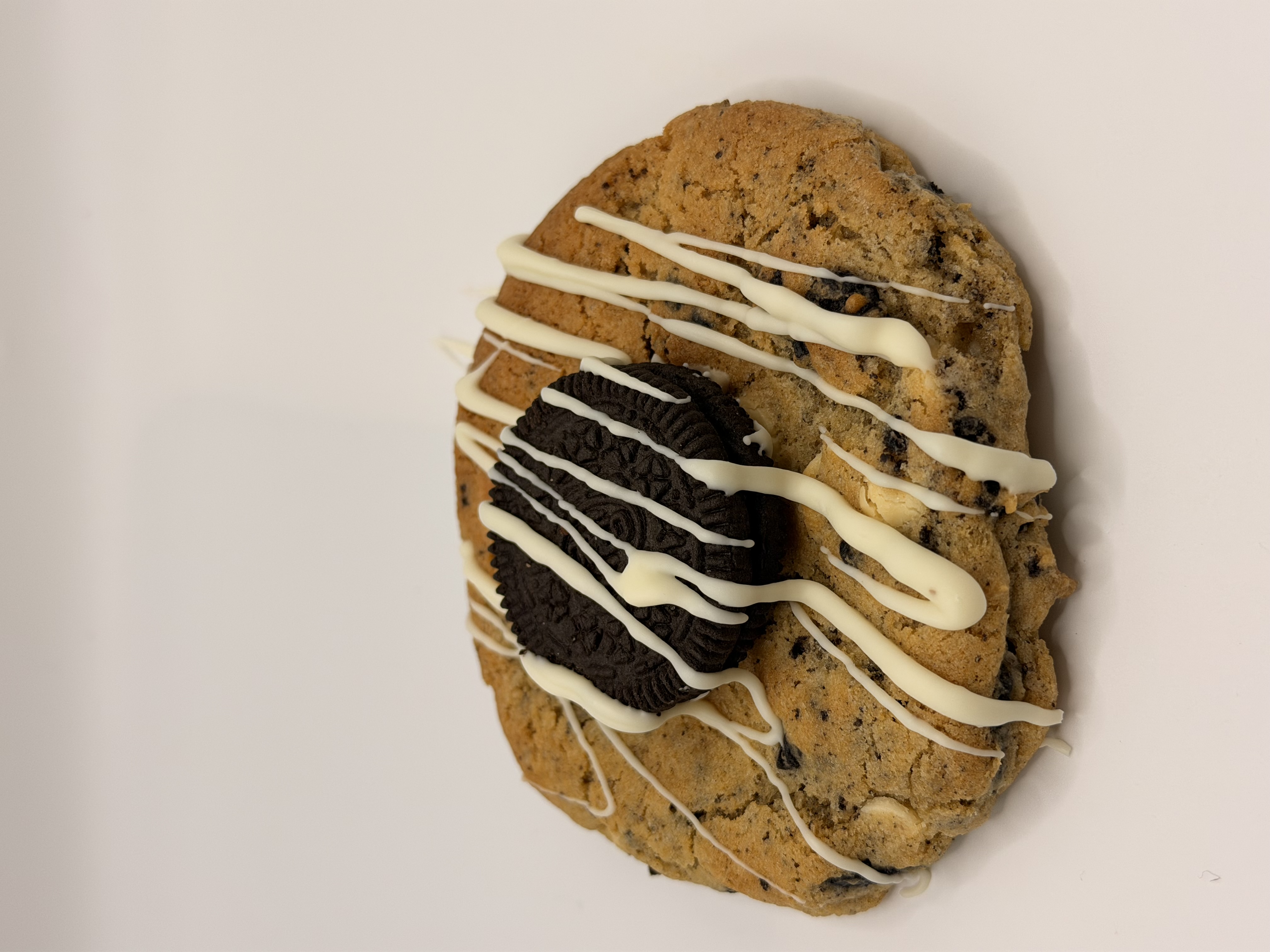 Oreo & White Chocolate Cookie